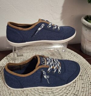 Women's Bob's B Cutie By Skechers Size 7.5.